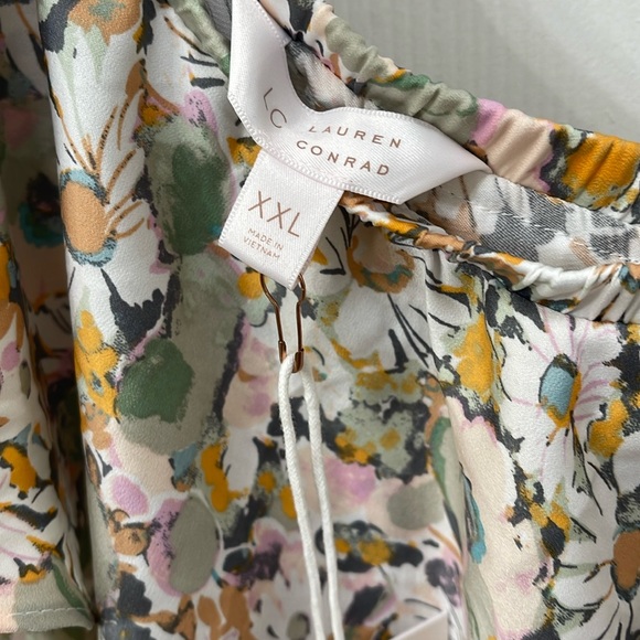 LC Lauren Conrad Top - Picture 6 of 9